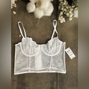 INC -Macys International Concepts Women's
White Lace Corset. Size -XLarge